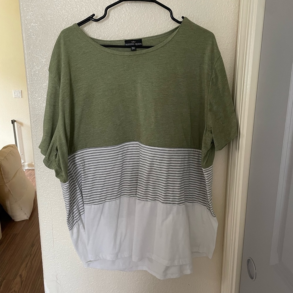 Nursing queen short sleeve dual zipper top